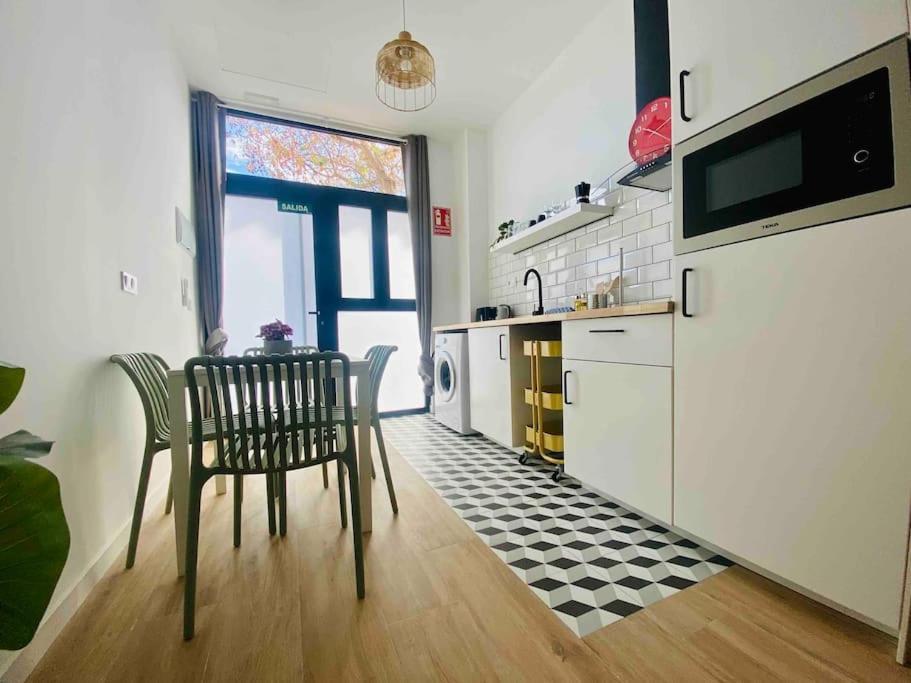 Nice & Cozy Flat Close The Beach Valencia Ngoại thất bức ảnh